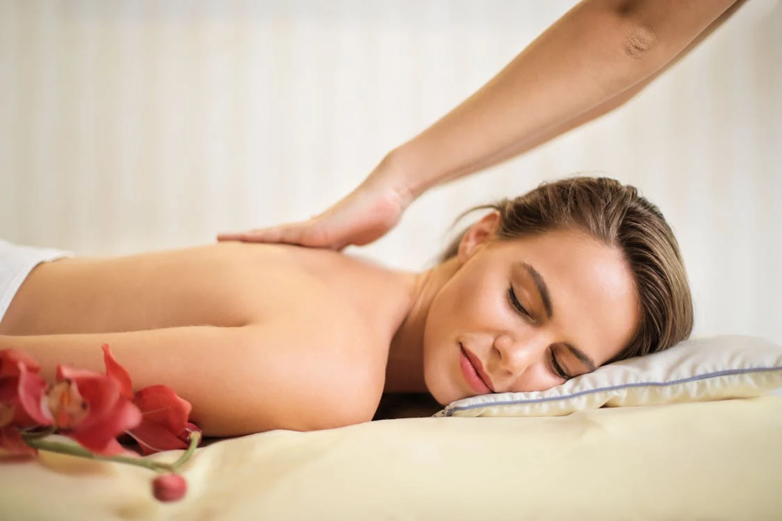massage therapy mental wellness, massage depression relief, massage stress reduction, massage anxiety relief, mental health massage, therapeutic massage benefits, massage for emotional health, massage therapy for depression, massage for anxiety, massage for stress